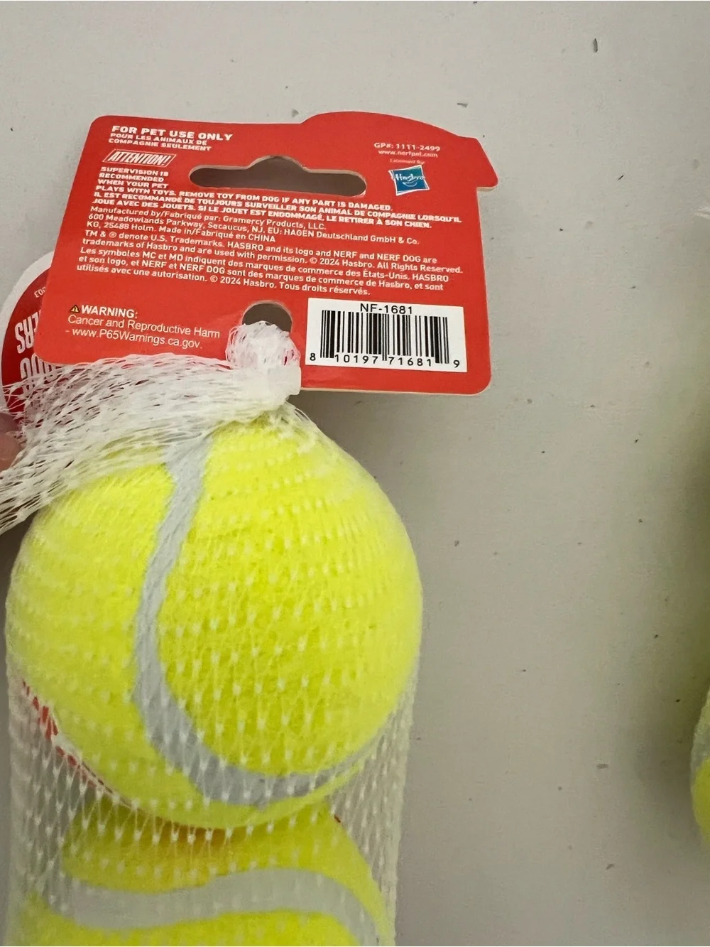 NWT Nerf Dog Tennis Balls 4 Pack 2 Sets Medium Large Dogs Fetch Squeak